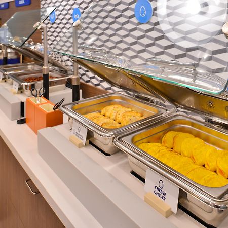 Holiday Inn Express Hotel & Suites Greensboro-East By Ihg Εξωτερικό φωτογραφία